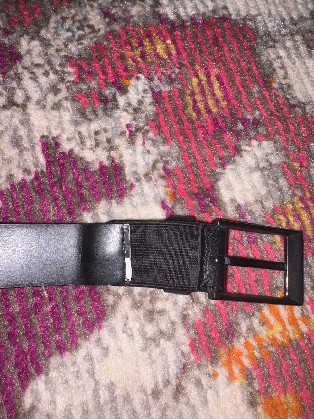 Women’s black Leather Belt - has stretch